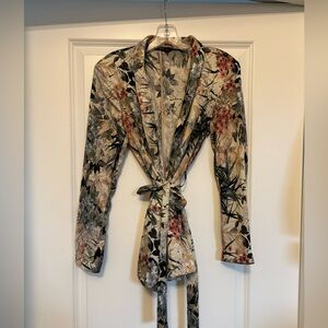 Floral print wrap blazer